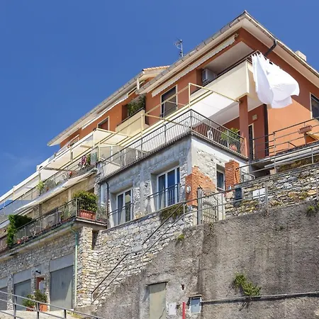 Polanesi Sea View Apartment *