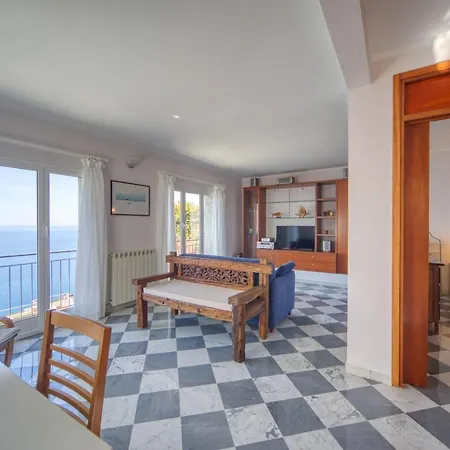 Apartment Polanesi Sea View